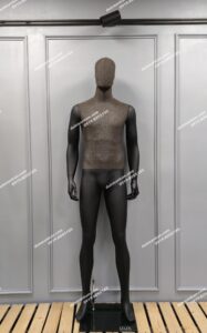 مانکن مردانه ایستاده کلاسیک