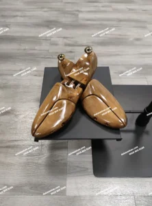 قالب کفش چوبی